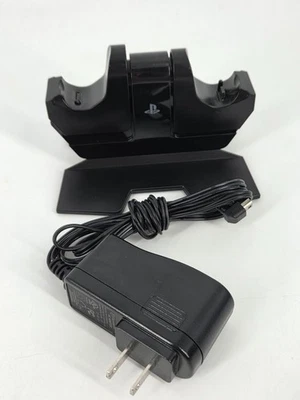 Soporte base controlador de carga Dualshock PlayStation 4 PowerA CPFA141325-02 trabajo Foto 1 de 4