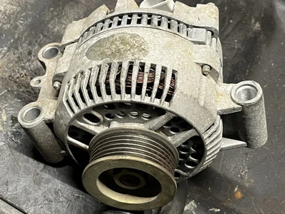 Alternador Ford Van F150 F-250 E150 1991-1996 OEM V6 351w 302 5,8 L 4,0 Foto 1 de 4