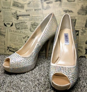 Jennifer Lopez JLBlingy Peep Toe Platform Heel Gold Rhinestone Size 7 - Picture 1 of 3