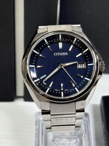 Orologio Uomo CITIZEN Attesa CB3010-57L Eco-Drive Titanio Solare 200M Giappone (Navy) - Foto 1 di 15