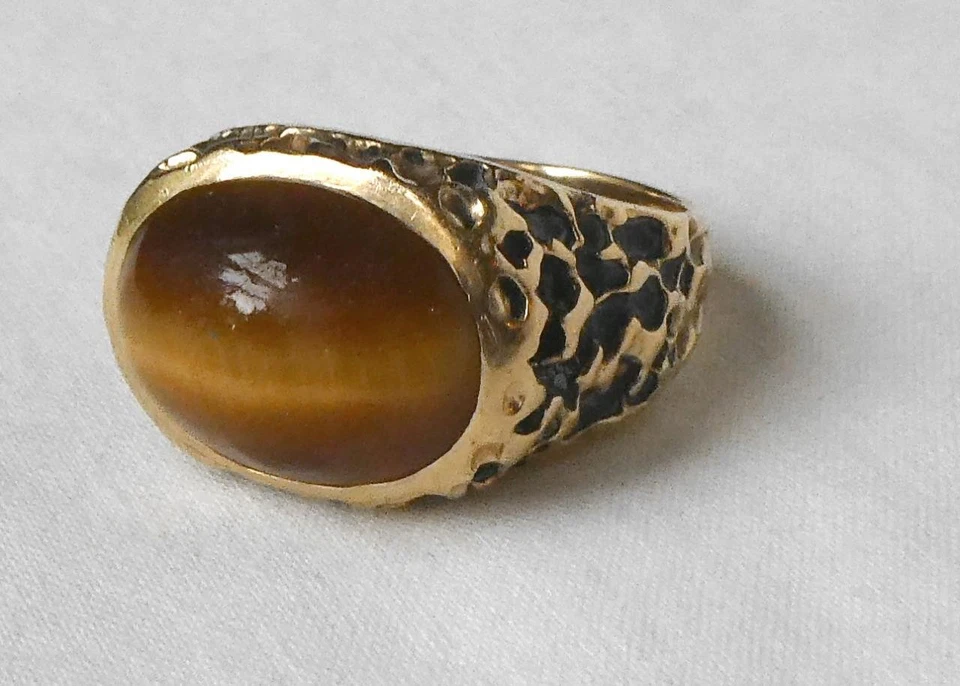 Anillo ovalado vintage de oro de 10k para hombre ojo de tigre esmalte buena suerte 10 gr talla 8,5 Foto 1 de 4