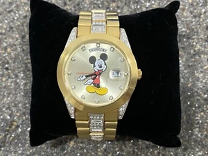Mens Elgin Disney Mickey Mouse MCK209 Day Date Gold Tone Diamond Bling Watch - Picture 1 of 16