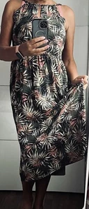 Schickes Kleid Von APRICOT/ Peek& Cloppenburg Khaki/Rosa Am Nacken zum Binden - Bild 1 von 6