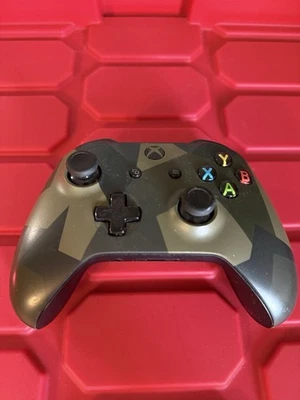 Microsoft Xbox One Wireless Controller Armed Forces II Edition Camo TESTED/READ - Image 1 of 4