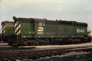 Brandneu Burlington Northern 6045 Centralia IL 1977 EKTACHROME ZUGFOLIE - Bild 1 von 1