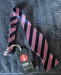 Ties.com Fliege zum Selbstbinden Neu Rosa Lila Seide NEU - Bild 1 von 4