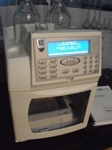 THERMO FISHER DIONEX AS-1 AUTOSAMPLER 061777 ION CHROMATOGRAPHY - Picture 1 of 14