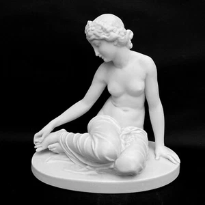 WATER NYMPH FROM GREEK MYTHOLOGY - MARBLE SCULPTURE MADE IN THE UK 9" 2.6kg - Picture 1 of 10
