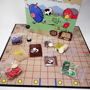 Buffalo Games 2019 Chickapig A Farm to Table Gioco Famiglia Divertente Gioco di Strategia - Foto 1 di 19