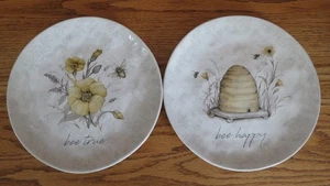 Certified International Bee Teller Bee Happy & Bee True Susan Winget 2er Set - Bild 1 von 11