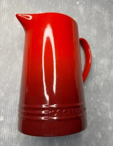 LE CREUSET Stone Glazed Pitcher Cerise RED 1.5L / NEW - Picture 1 of 11