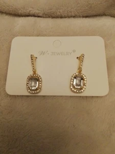 Beautiful Gold Plated Earrings With Clear Crystal And Plastic Emerald Cut Gems - Picture 1 of 4