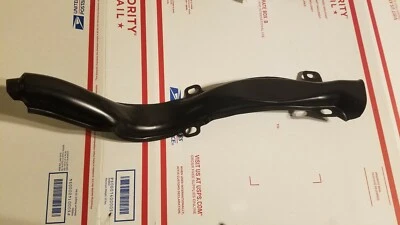 BMW 16131719011 Cubierta Manguera Respirador Combustible Cubierta Rueda Trasera M3 325is 325i 318is es Foto 1 de 4