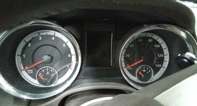 2013 Durango OE medidor de velocidade cluster 99K milhas Dodge - Imagem 1 de 4