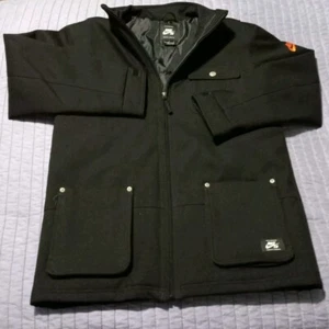 Nike SB Skateboarding Boys Size Large 12-13 Years Black Outer Softshell Jacket - Picture 1 of 16