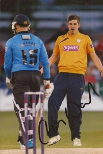 HAMPSHIRE: CHRIS WOOD SIGNED 6x4 ACTION PHOTO + COA - Bild 1 von 1