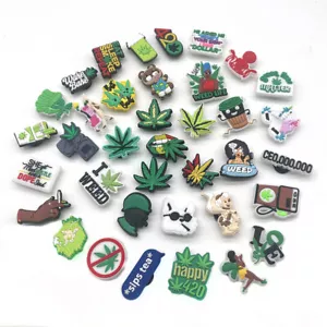 10/20/50x Plant leaves Cartoon Green PVC Shoes Charms For Crocs Wristban - Picture 1 of 7