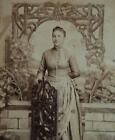 AMAZING WOMAN OF 1800S CIVIL WAR STYLE  ANTIQUE CABINET PHOTO - AMERICANA  CP031