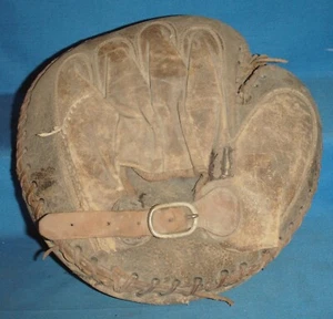 VINTAGE CATCHERS MITT EARLY 1900'S C19E - Picture 1 of 6