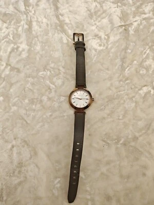 Часы наручные женские DNKY NY2408 циферблат розовое золото серый кожаный ремешок - Изображение 1 из 4