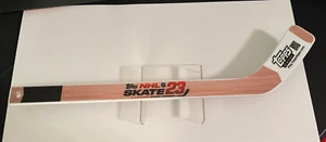 NYCC 2022 TOPPS EXCLUSIVE NHL SKATE23 MINI HOCKEY STICK PROMO New York Comic Con - Bild 1 von 4