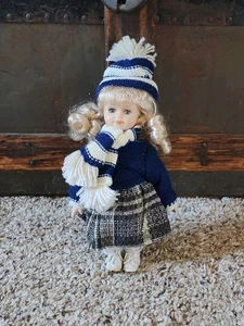 Muñeca Finlandia Sweet Petite de Barbara Lee Dolls Of The World de colección - Imagen 1 de 6