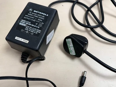 Motorola AC Mains Adaptor Model 2580162R03 13.8V Output 50Hz 1.5A Black - Image 1 of 4