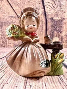 VINTAGE JOSEF ORIGINALS 1974 NOVEMBER BIRTHDAY GIRL FIGURINE WITH BIRD & LABEL - Picture 1 of 11