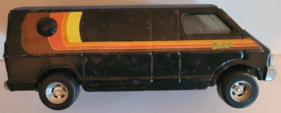 Винтажный черный фургон Dodge Street 11 дюймов в масштабе 1:18 ERTL со стальным пузырьковым окном - Изображение 1 из 4