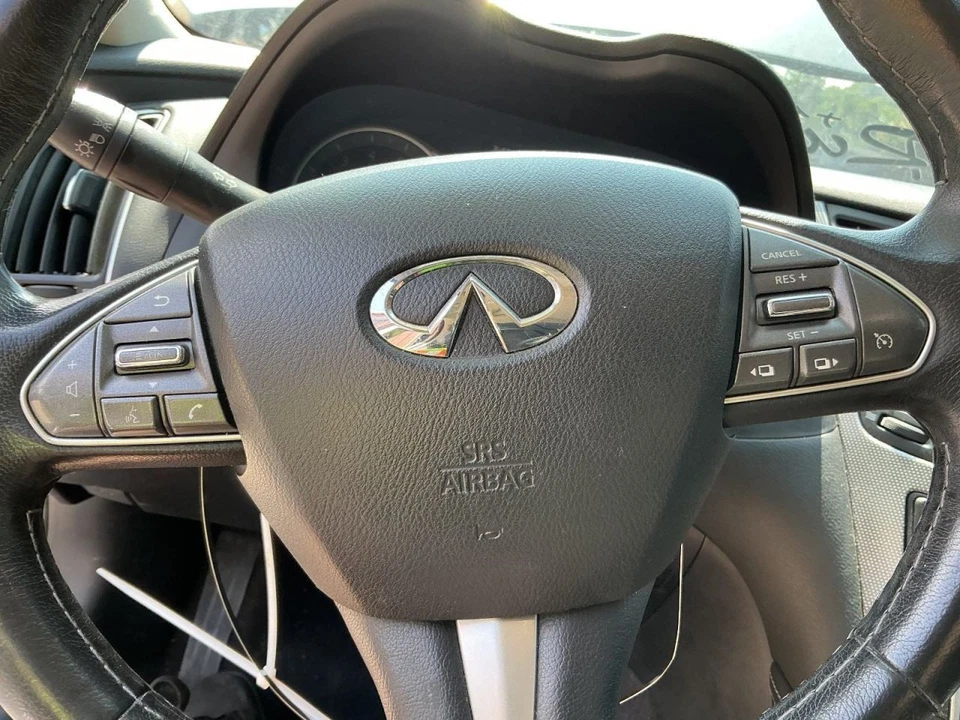 Driver Left Air Bag Driver Wheel Fits 16-17 INFINITI Q50 2045036 - Imagem 1 de 1