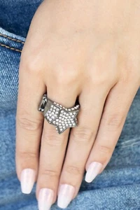 Paparazzi Jewelry ~🔥Here Come The Fireworks 🔥~ Black Ring BNWTs - Picture 1 of 6