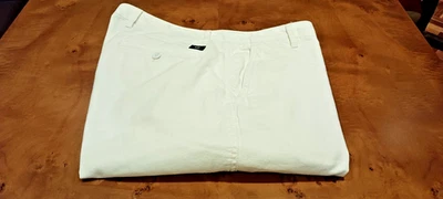 PANTALÓN DOCKERS CABALLERO ESTILO CHINO COLOR BLANCO-MARFIL, TALLA 44. - Imagen 1 de 4