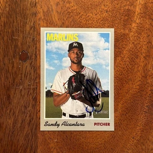 Sandy Alcantara Autographed 2019 Topps Heritage Signed Card #123 - Miami Marlins - Picture 1 of 2