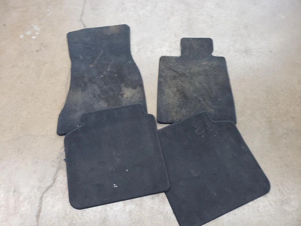 Alfombrillas BMW 750i 2017, 4 piezas, negras, alfombras Foto 1 de 2