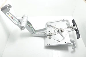 GE HealthCare Vivid ALAR 027C Computer and Screen Stand - Picture 1 of 5