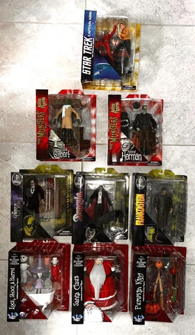 NIGHTMARE BEFORE XMAS MUNSTERS UNIVERSAL STUDIOS STAR TREK Diamond Select U PICK Cover