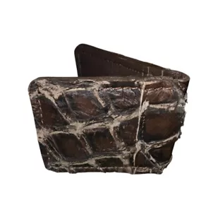 Brown pirarucu Fish Leather Bi Fold Card Holder - Picture 1 of 5