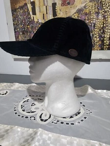 Berretto BASEBALLE BLU Mis.61 con visiera e cupola mod . cap Inglese SC. 40% - Foto 1 di 9