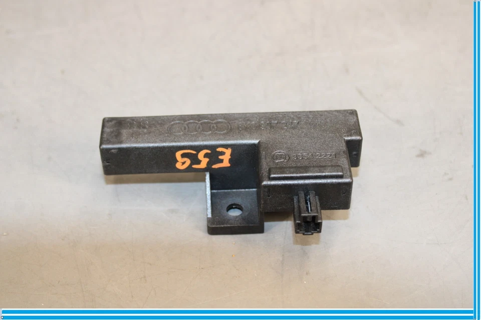 Antena de entrada de acceso sin llave trasera OEM 11-17 AUDI A8 QUATTRO Foto 1 de 4