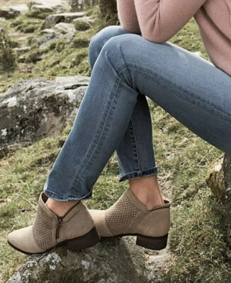 Botines occidentales Klub Nico Zayna cuero topo nude punta 8 nuevos en caja Foto 1 de 4