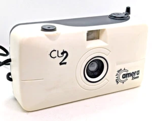 CU2 'Easy to Use' 35mm Film Camera White Basic Design Plastic Case Wrist Strap - Picture 1 of 9