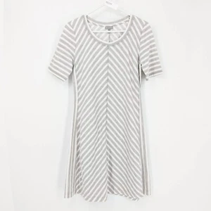 Vestido Camiseta T by Talbots Chevron Rayas Manga Corta Gris Blanco Para Mujer Pequeño - Imagen 1 de 5