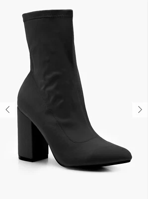 Botas calcetín Bohoo para mujer talla 7 negras satinadas estiradas punta Foto 1 de 4