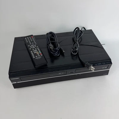Toshiba DVR620KU DVD Grabadora/VCR Combo Reproductor DVD Funciona, Control Remoto-VHS No Funciona Foto 1 de 4