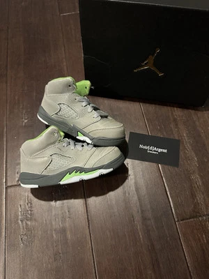 Niño Jordan 5 Retro "Green Bean" Plateado/CV DQ3736 003) Talla 7c Foto 1 de 4