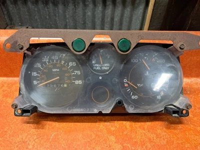 1978-1982 Chevrolet GMC G10 G20 G30 Van Speedometer Instrument Gauge Cluster - Image 1 of 4