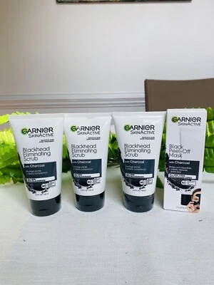 Exfoliante eliminador de espinillas Garnier SkinActive (3) y una máscara despegable Foto 1 de 2