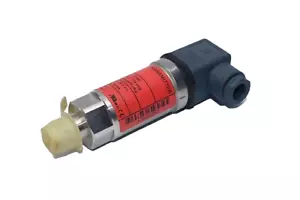 Danfoss AKS 33 060G2105 Pressure Transmitter -1…12 bar - Picture 1 of 4