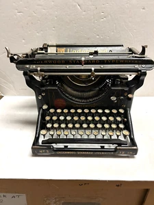 ANTIQUE UNDERWOOD #3 12 IN TYPEWRITER - Picture 1 of 10