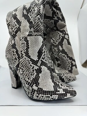 Botas altas hasta el muslo de piel de serpiente con tacón ancho. Mujer US 6.5 Foto 1 de 4